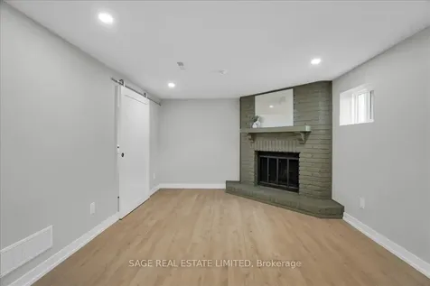 664 Breezy Drive Pickering ON L1W 2X3