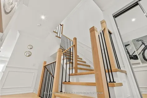 33 Tabaret Crescent Oshawa ON L1L 0G5