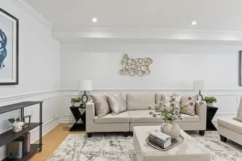 33 Tabaret Crescent Oshawa ON L1L 0G5