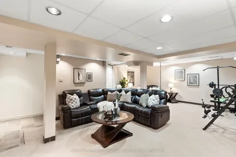 61 Fry Crescent Clarington ON L1C 4Y3