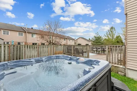 61 Fry Crescent Clarington ON L1C 4Y3