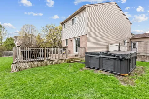 61 Fry Crescent Clarington ON L1C 4Y3