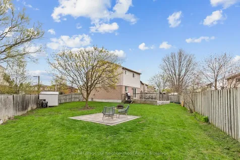 61 Fry Crescent Clarington ON L1C 4Y3