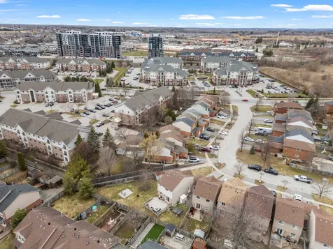 61 Fry Crescent Clarington ON L1C 4Y3