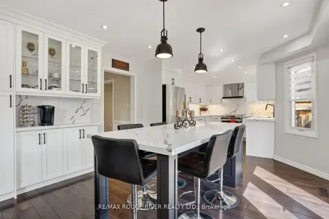 84 Silverbirch Place Whitby ON L1R 1X5