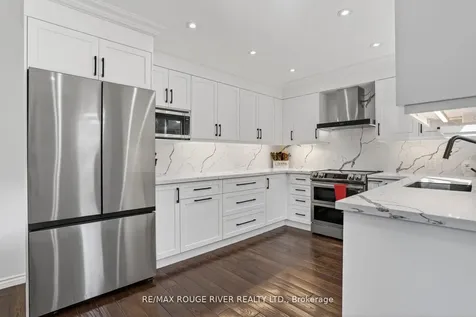 84 Silverbirch Place Whitby ON L1R 1X5