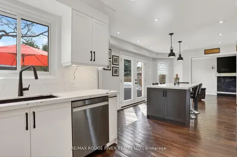 84 Silverbirch Place Whitby ON L1R 1X5