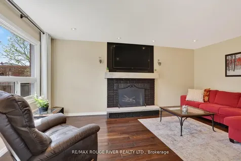 84 Silverbirch Place Whitby ON L1R 1X5
