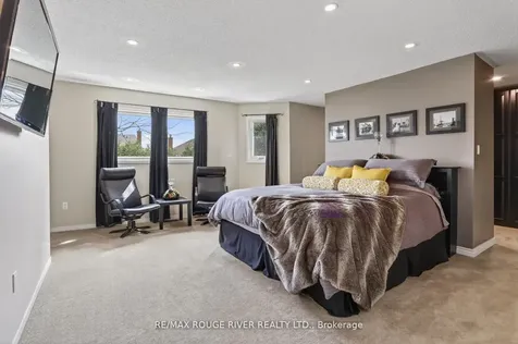 84 Silverbirch Place Whitby ON L1R 1X5