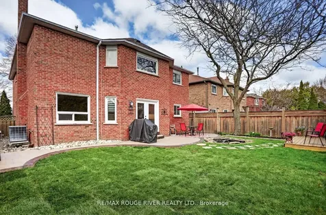 84 Silverbirch Place Whitby ON L1R 1X5