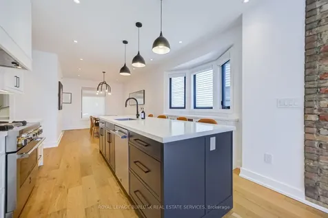 103 Harcourt Avenue Toronto ON M4J 1J3