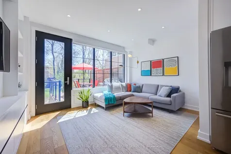 103 Harcourt Avenue Toronto ON M4J 1J3