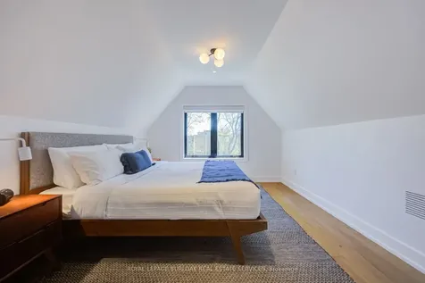 103 Harcourt Avenue Toronto ON M4J 1J3