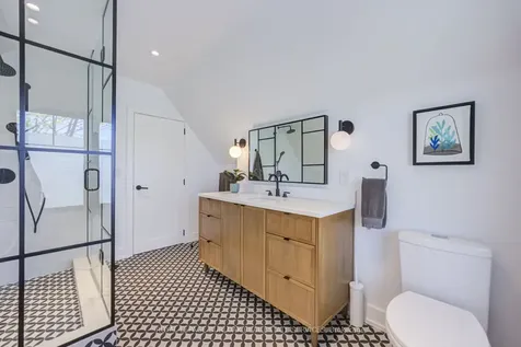 103 Harcourt Avenue Toronto ON M4J 1J3