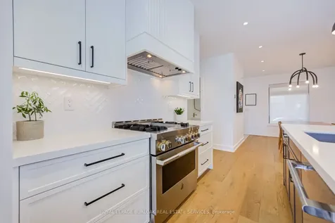 103 Harcourt Avenue Toronto ON M4J 1J3