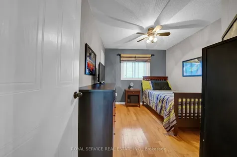 6 Goodwin Avenue Clarington ON L1C 4Z4