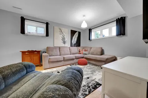 6 Goodwin Avenue Clarington ON L1C 4Z4