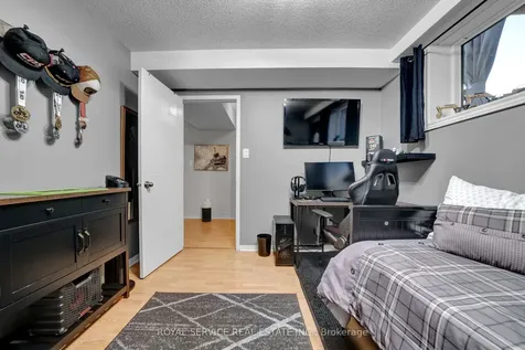 6 Goodwin Avenue Clarington ON L1C 4Z4