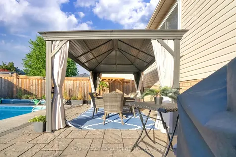 6 Goodwin Avenue Clarington ON L1C 4Z4