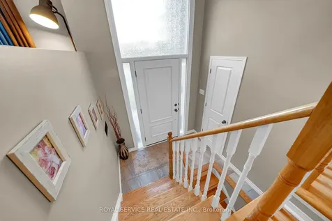 6 Goodwin Avenue Clarington ON L1C 4Z4