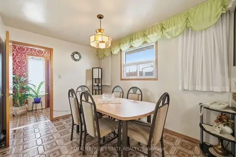 73A North Bonnington Avenue Toronto ON M1K 1X5