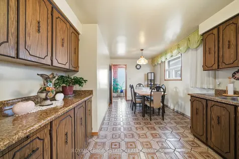 73A North Bonnington Avenue Toronto ON M1K 1X5