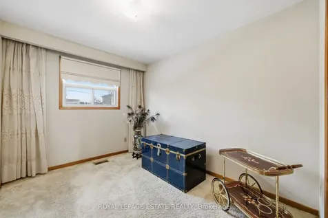 73A North Bonnington Avenue Toronto ON M1K 1X5