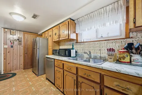 73A North Bonnington Avenue Toronto ON M1K 1X5