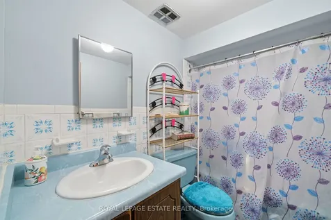 73A North Bonnington Avenue Toronto ON M1K 1X5