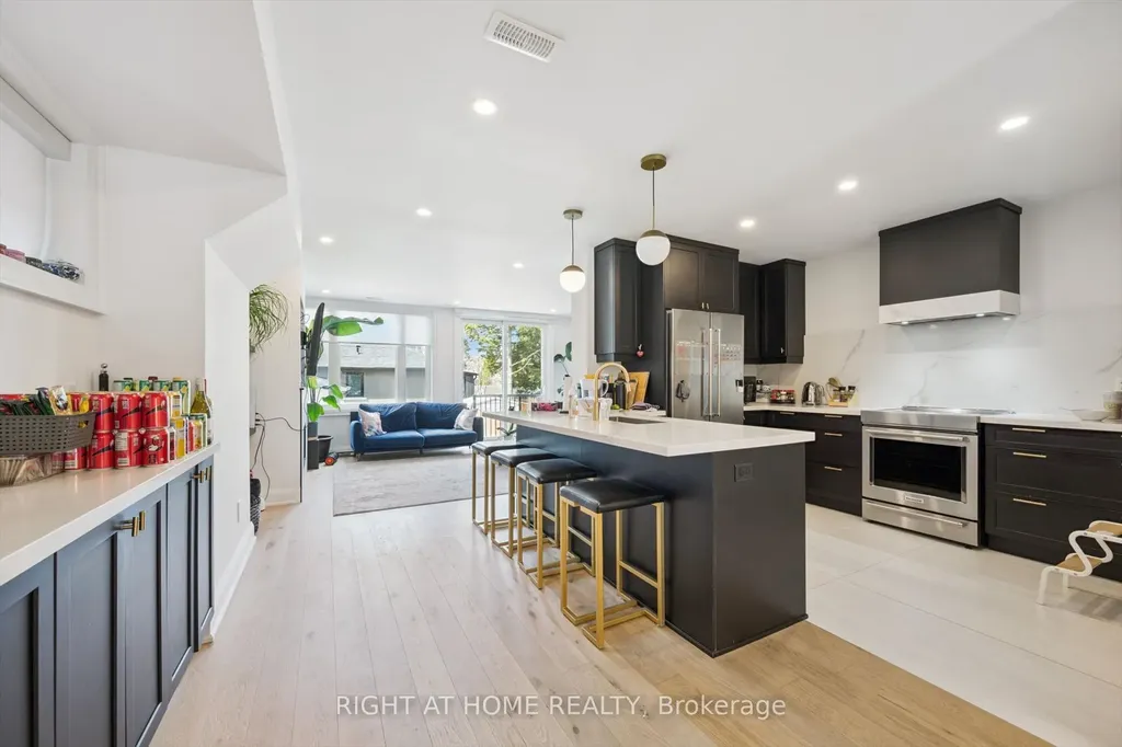814 Coxwell Avenue Toronto ON M4C 3E6