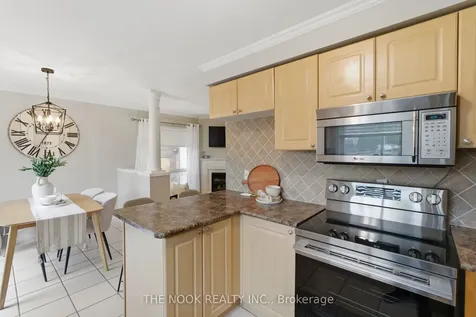1651 Woodgate Trail Oshawa ON L1G 8B5