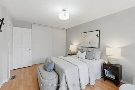 1651 Woodgate Trail Oshawa ON L1G 8B5