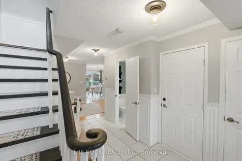 1651 Woodgate Trail Oshawa ON L1G 8B5