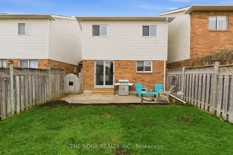 1651 Woodgate Trail Oshawa ON L1G 8B5