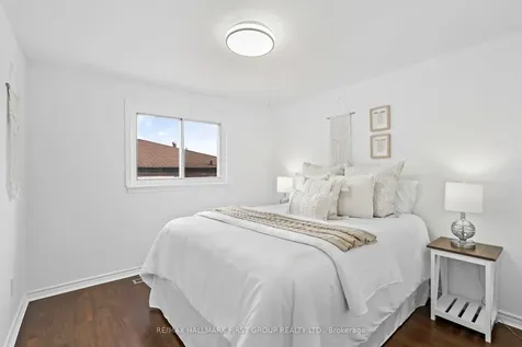 428 Dean Avenue Oshawa ON L1H 3E2