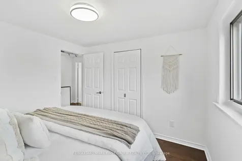 428 Dean Avenue Oshawa ON L1H 3E2