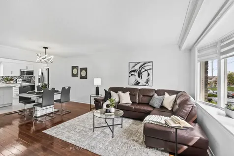 428 Dean Avenue Oshawa ON L1H 3E2