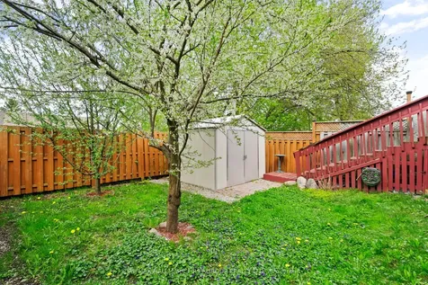 428 Dean Avenue Oshawa ON L1H 3E2