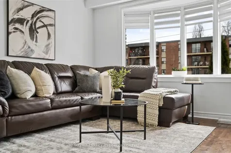 428 Dean Avenue Oshawa ON L1H 3E2