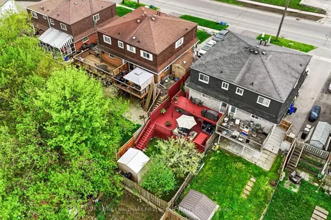 428 Dean Avenue Oshawa ON L1H 3E2