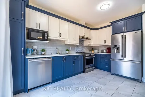 141 Waller Street Whitby ON L1R 2K7