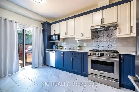 141 Waller Street Whitby ON L1R 2K7