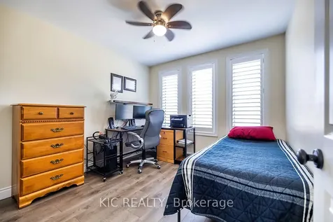 141 Waller Street Whitby ON L1R 2K7