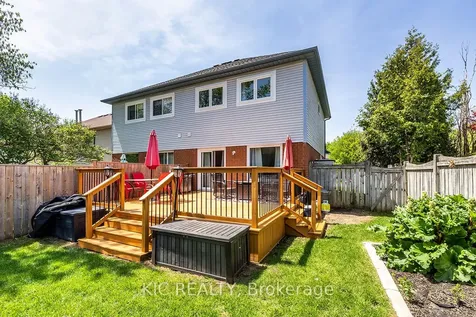 141 Waller Street Whitby ON L1R 2K7