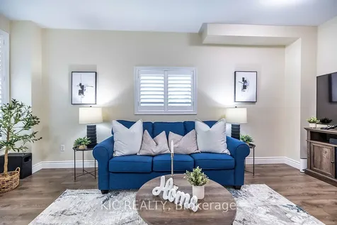 141 Waller Street Whitby ON L1R 2K7