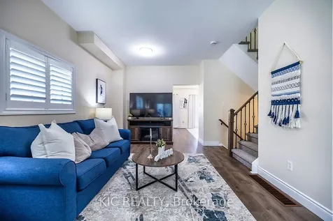 141 Waller Street Whitby ON L1R 2K7