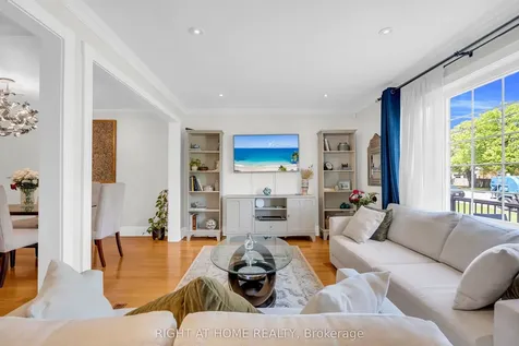 15 Alvinston Road Toronto ON M1L 2J8