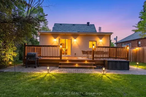 15 Alvinston Road Toronto ON M1L 2J8