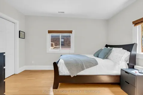 15 Alvinston Road Toronto ON M1L 2J8