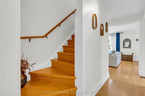15 Alvinston Road Toronto ON M1L 2J8